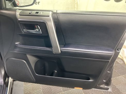Used 2023 Toyota 4Runner Limited AWD/4WD image 11