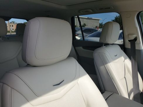 Certified 2023 Cadillac XT6 Premium Luxury w/ Technology Package FWD image 24