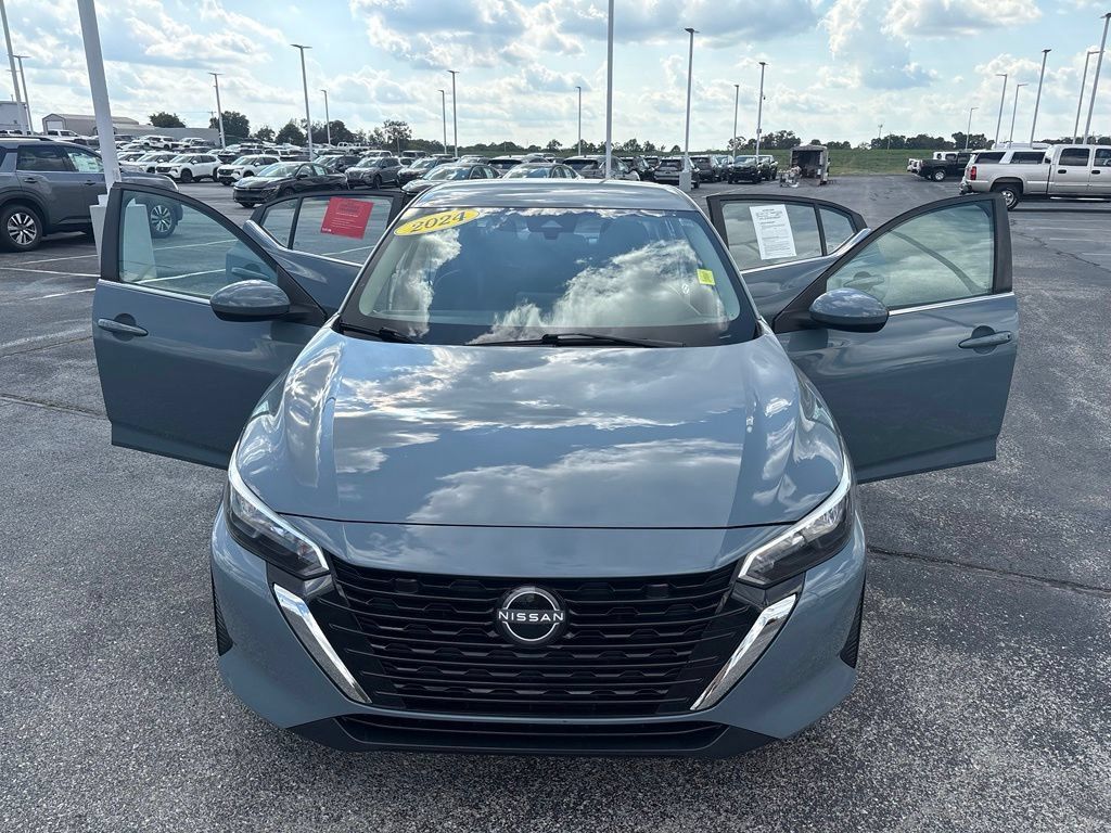 Used 2024 Nissan Sentra SV w/ Lighting Package FWD image 35