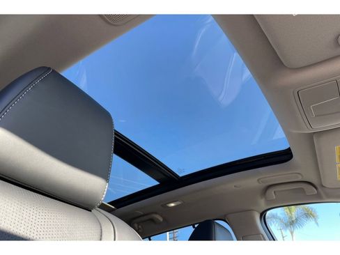 Certified 2025 Acura MDX SH-AWD w/ Technology Package image 20