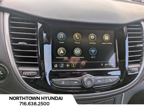 Used 2019 Chevrolet Trax LT w/ LT Convenience Package AWD/4WD image 19