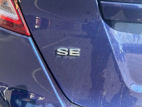Used 2016 Ford Fiesta SE w/ Equipment Group 201A FWD image 11