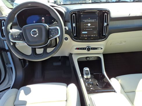 New 2026 Volvo XC40 B5 Plus w/ Protection Package Premier AWD/4WD image 10