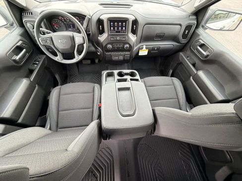 New 2026 Chevrolet Silverado 1500 Custom Trail Boss AWD/4WD image 2