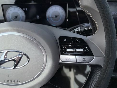 Used 2022 Hyundai Elantra SEL w/ Convenience Package image 35