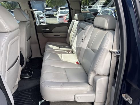 Used 2008 Chevrolet Silverado 2500 LTZ w/ Suspension Package, Off-Road image 11