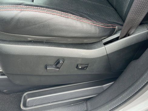 Used 2018 Dodge Grand Caravan GT image 18