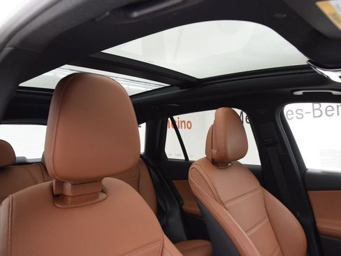 Certified 2024 Mercedes-Benz GLC 300 image 18