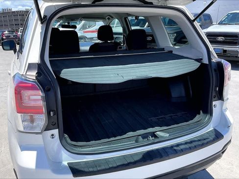 Used 2018 Subaru Forester 2.5i w/ Alloy Wheel Package AWD/4WD image 18