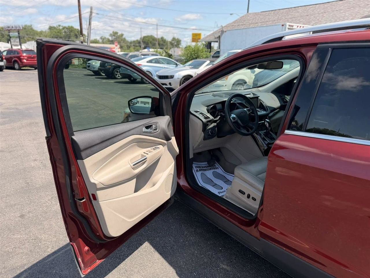 Used 2014 Ford Escape Titanium FWD image 16