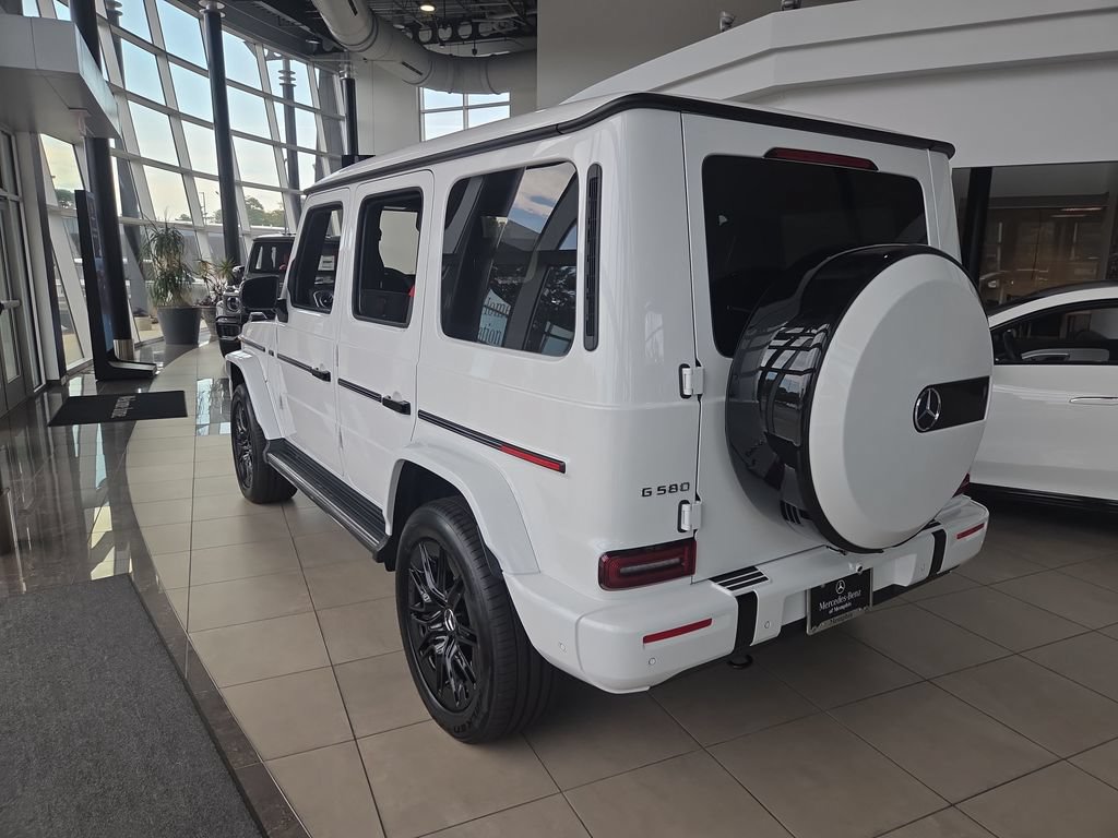 New 2027 Mercedes-Benz G 580 e image 2
