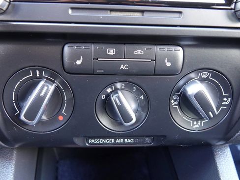 Used 2012 Volkswagen Jetta TDI FWD image 61