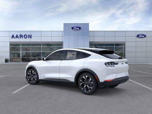 Used 2025 Ford Mustang Mach-E Select image 5