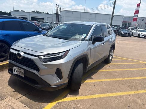 Used 2025 Toyota RAV4 LE FWD image 2