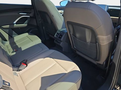 Used 2025 Audi Q5 Premium w/ Convenience Package AWD/4WD image 13