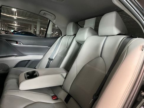 Used 2023 Toyota Camry XLE AWD/4WD image 35