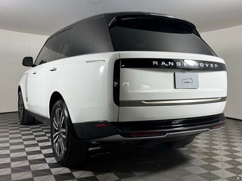 New 2025 Land Rover Range Rover SE AWD/4WD image 4