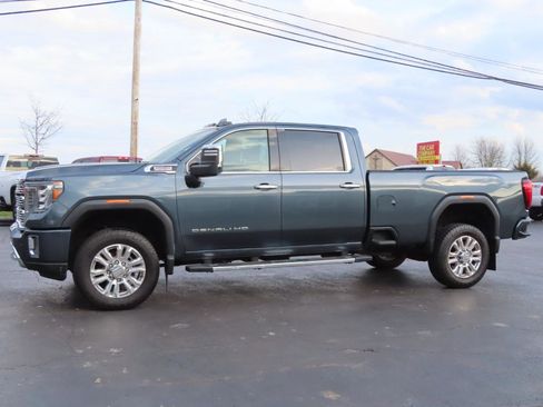 Used 2020 GMC Sierra 3500 Denali image 2