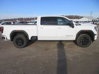 New 2026 GMC Sierra 2500 AT4 w/ AT4 Premium Plus Package