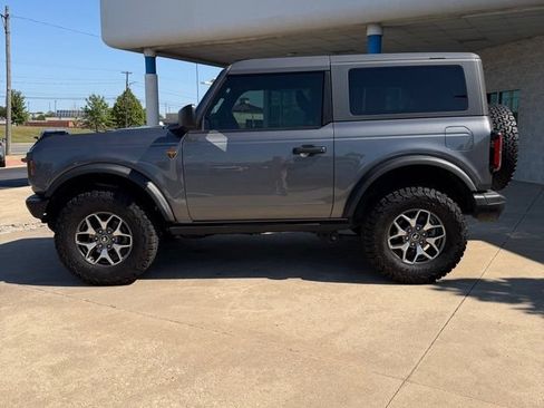 Used 2024 Ford Bronco Badlands AWD/4WD image 2