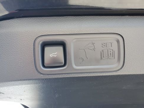 Certified 2024 Ford Expedition Max Platinum RWD image 9