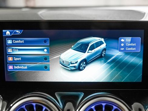 Certified 2026 Mercedes-Benz GLB 250 image 21