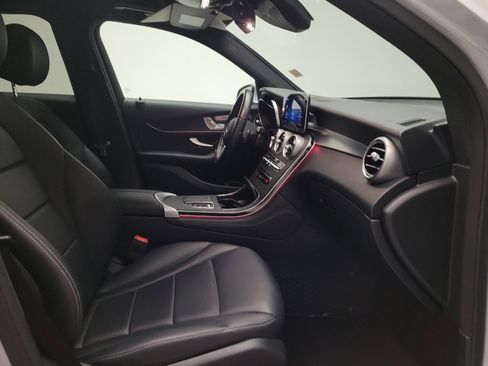 Used 2020 Mercedes-Benz GLC 300 4MATIC image 21