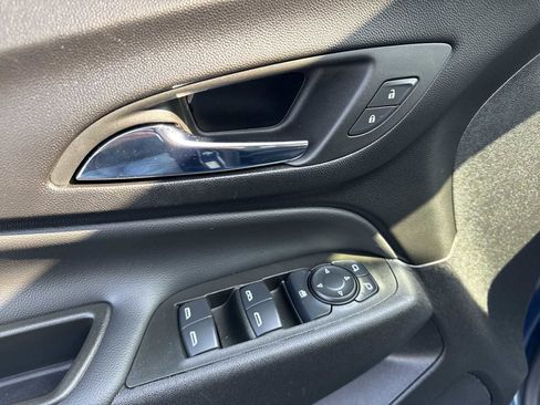 Certified 2024 Chevrolet Equinox LT FWD image 15