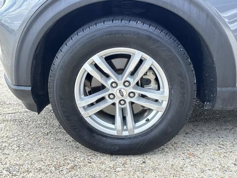 Used 2021 Ford Explorer XLT RWD image 4