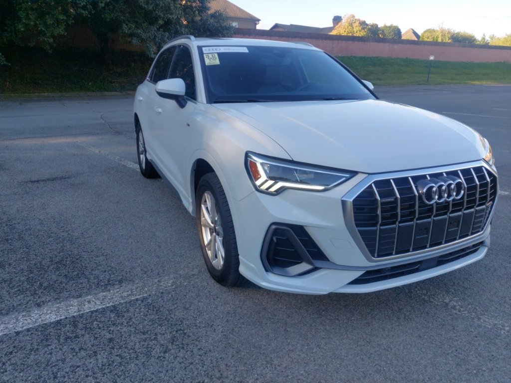 Used 2025 Audi Q3 2.0T Premium Plus w/ Premium Plus Package AWD/4WD image 5
