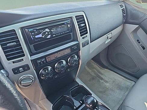 Used 2006 Toyota 4Runner SR5 image 13