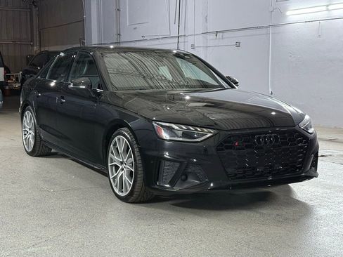 Used 2023 Audi S4 Premium Plus w/ Premium Plus Package image 3