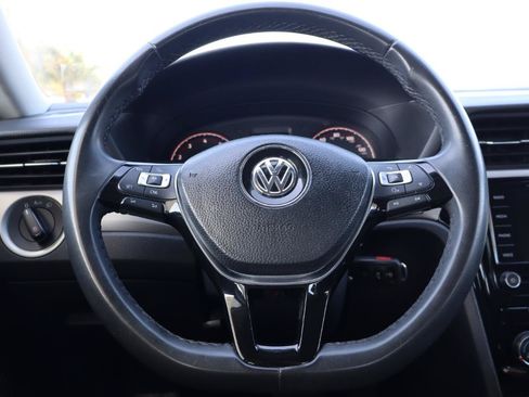 Used 2021 Volkswagen Passat 2.0T S FWD image 19