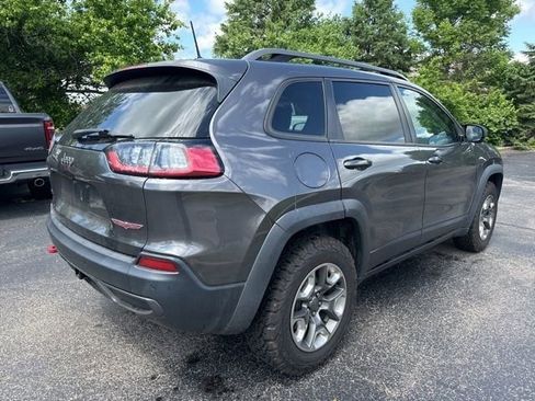 Used 2019 Jeep Cherokee Trailhawk AWD/4WD image 5