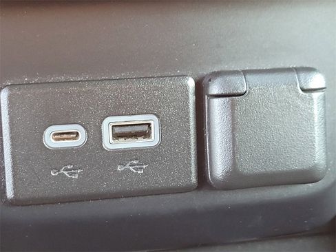 Used 2020 GMC Sierra 1500 AT4 w/ AT4 Premium Package image 21