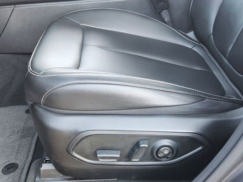 Certified 2024 Jeep Grand Cherokee L Limited image 21