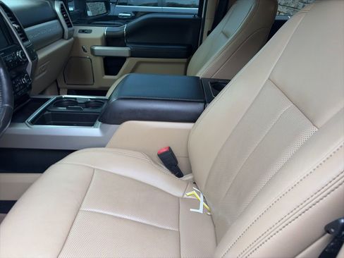 Used 2020 Ford F250 Lariat w/ Lariat Ultimate Package image 23