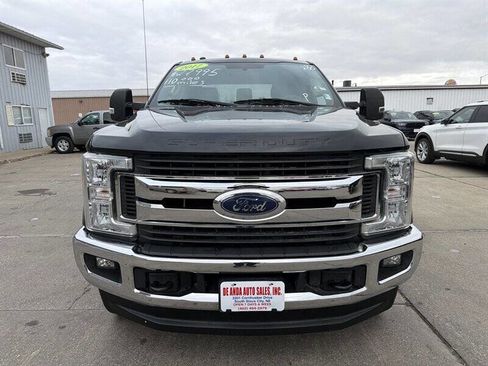 Used 2017 Ford F250 XLT w/ XLT Value Package AWD/4WD image 9