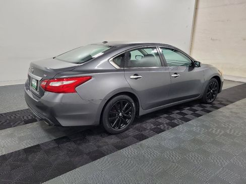 Used 2017 Nissan Altima 2.5 SV FWD image 10