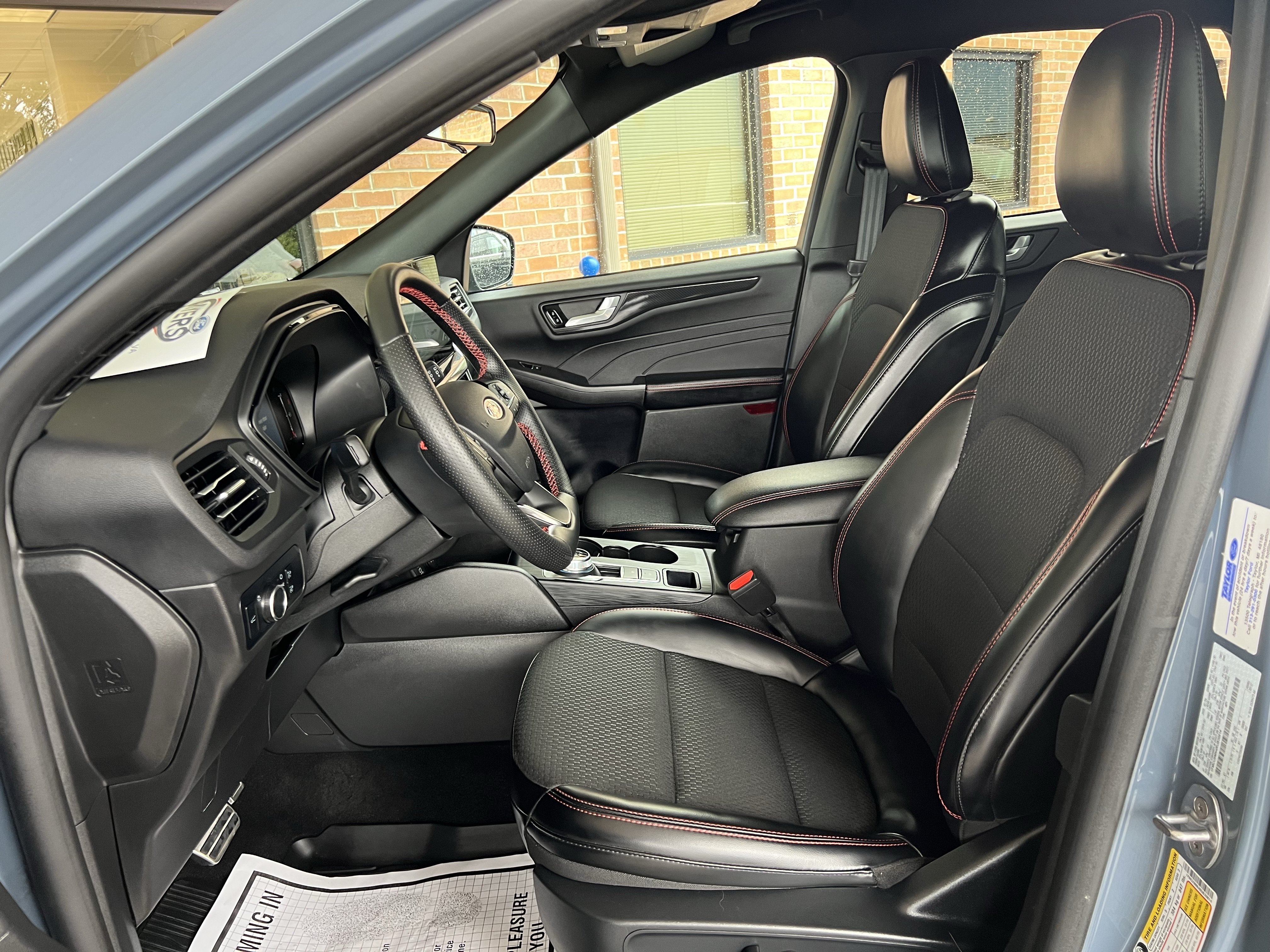 Used 2024 Ford Escape ST-Line w/ Tech Pack #1 AWD/4WD image 13