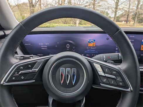 Used 2024 Buick Envision Preferred image 13