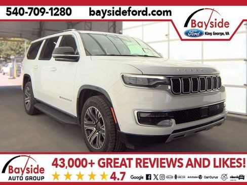 Used 2024 Jeep Wagoneer L Series II w/ Flexible Seating Group AWD/4WD image 1