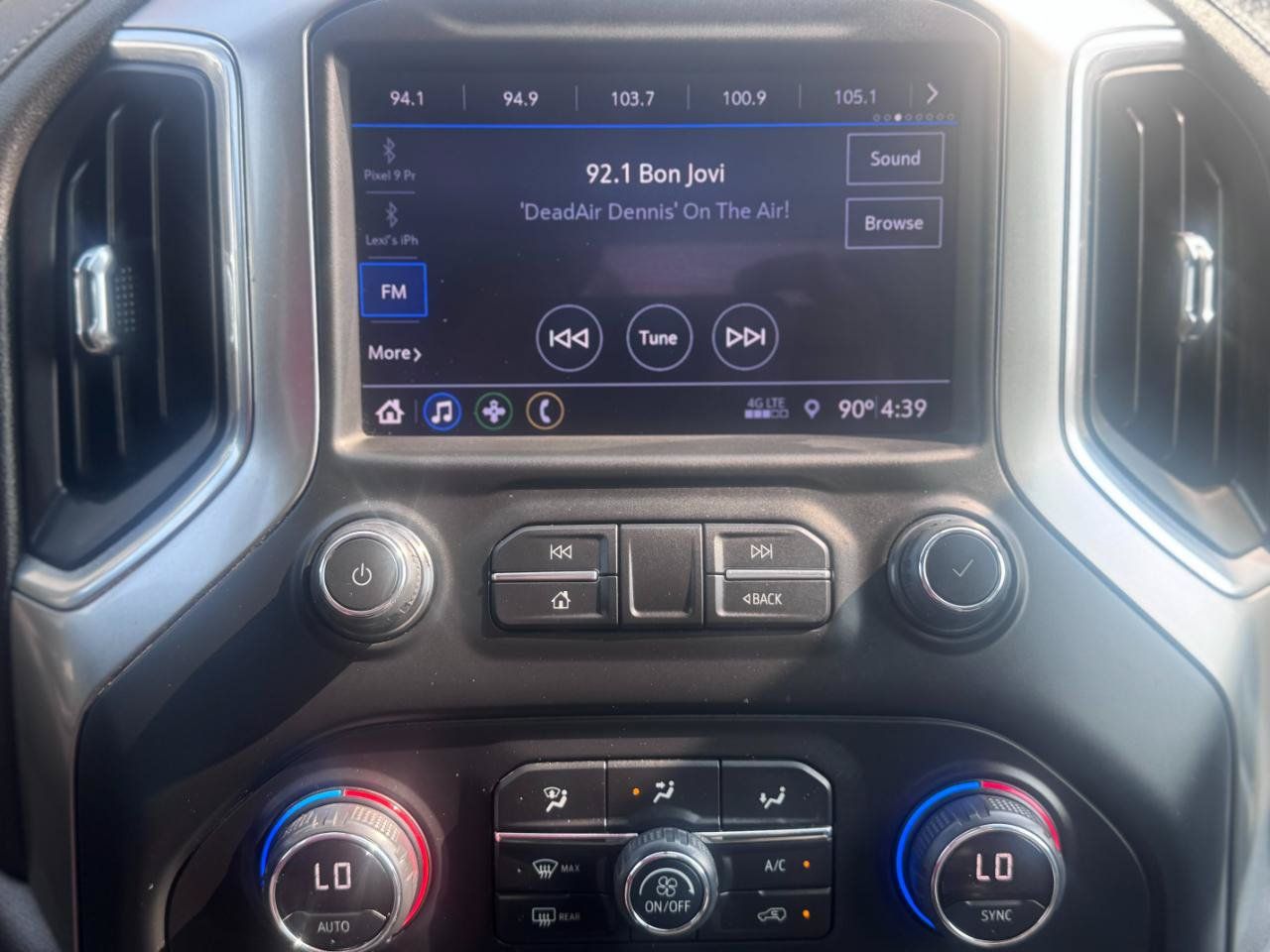 Used 2019 Chevrolet Silverado 1500 LT w/ All-Star Edition AWD/4WD image 11