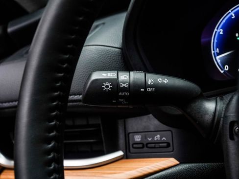 Used 2025 Toyota Grand Highlander AWD image 36