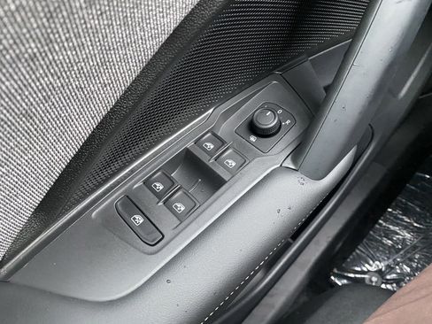 New 2026 Volkswagen Tiguan S image 19