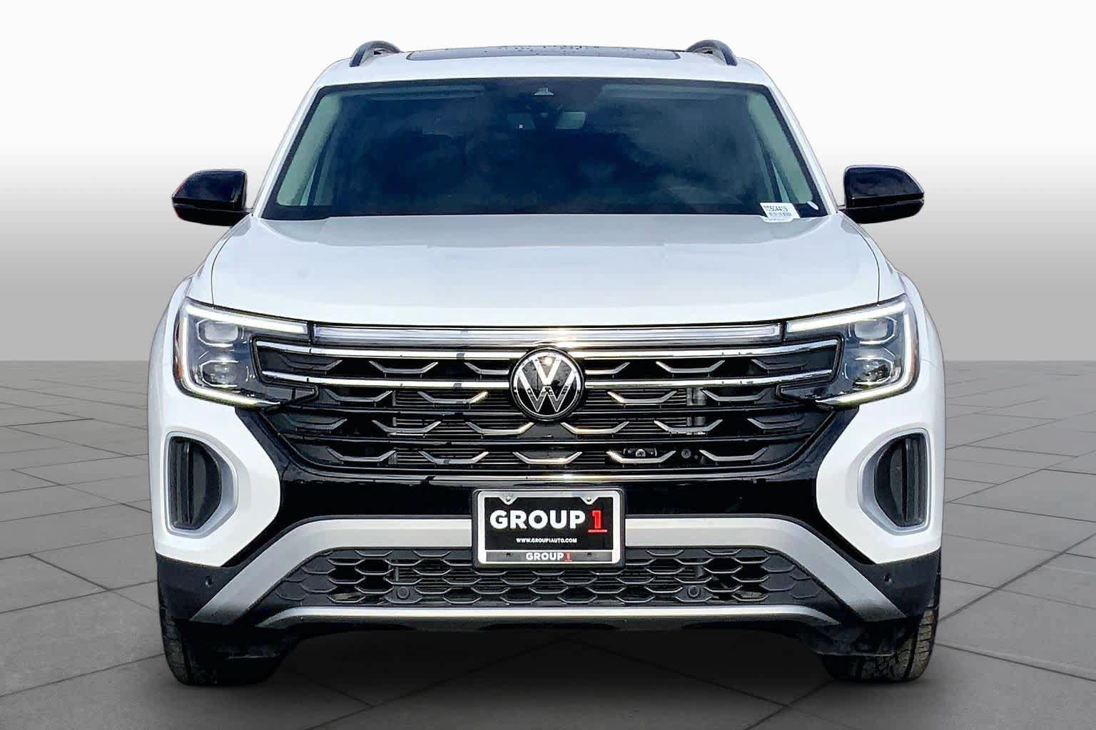 Used 2026 Volkswagen Atlas Peak Edition AWD/4WD image 4