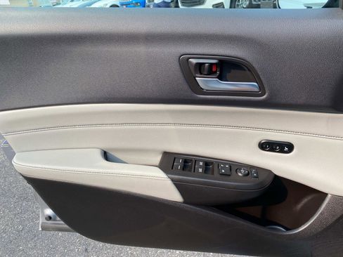 Used 2022 Acura ILX w/ Premium Package image 19