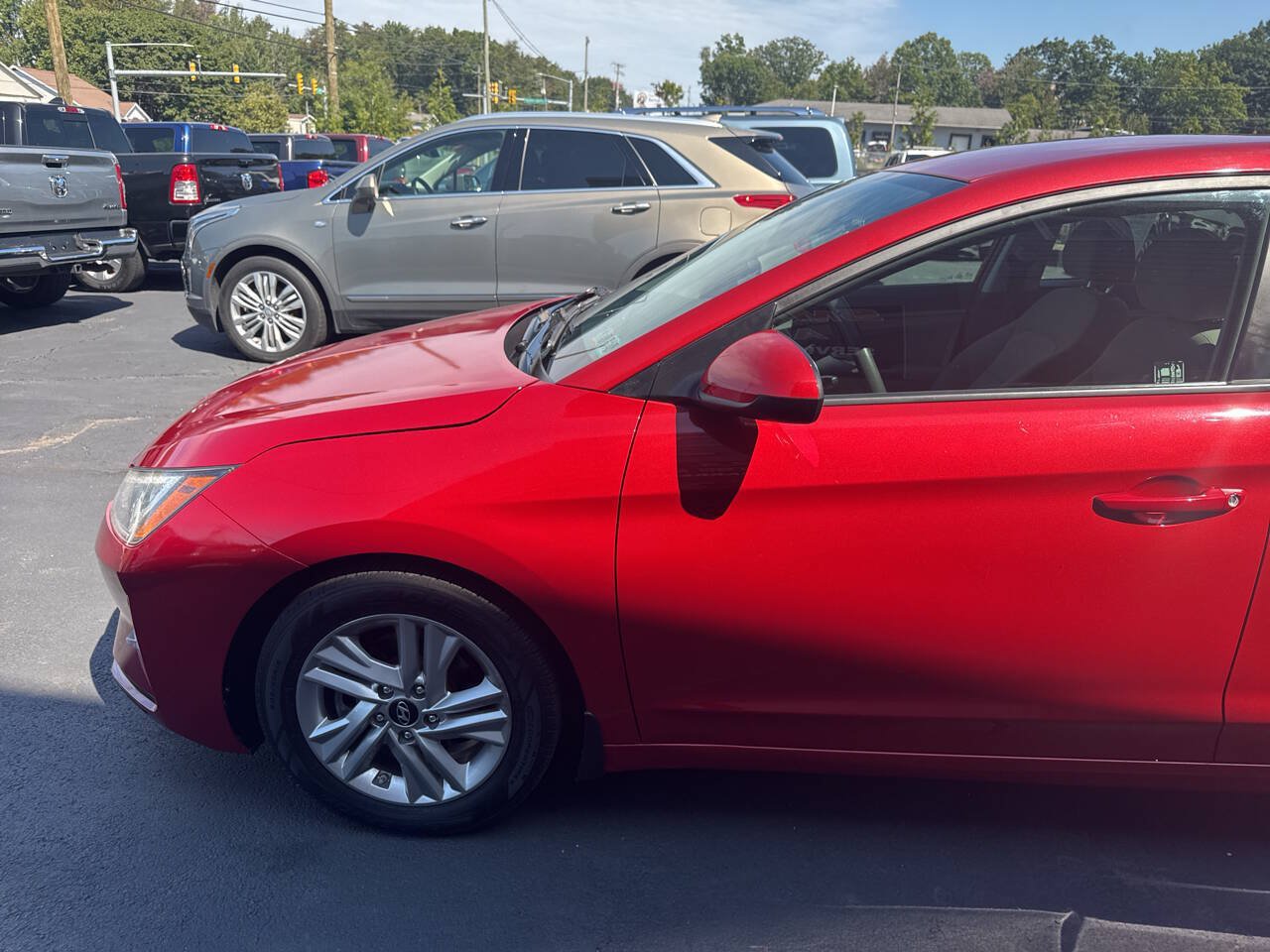 Used 2019 Hyundai Elantra SEL FWD image 4