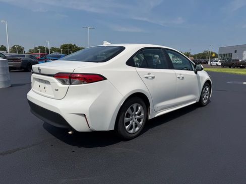 Used 2025 Toyota Corolla LE FWD image 8