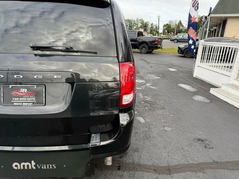 Used 2014 Dodge Grand Caravan SXT FWD image 52